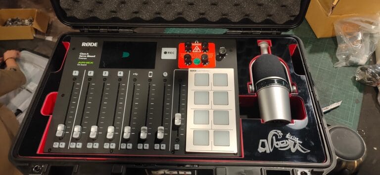 digital-audio-mixer-console-foam-layout